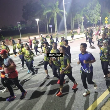 Runner Photo 6560973