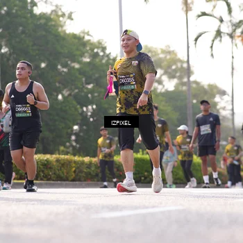 Runner Photo 6560990