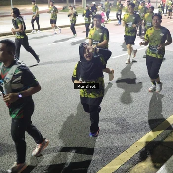 Runner Photo 6561106