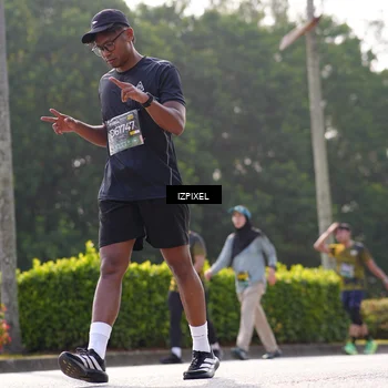 Runner Photo 6561135