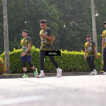 Runner Photo 6561195