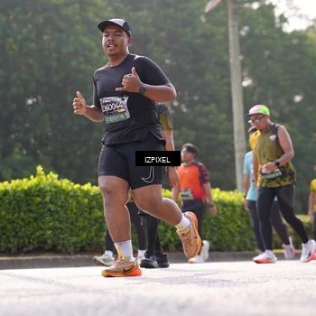 Runner Photo 6561234