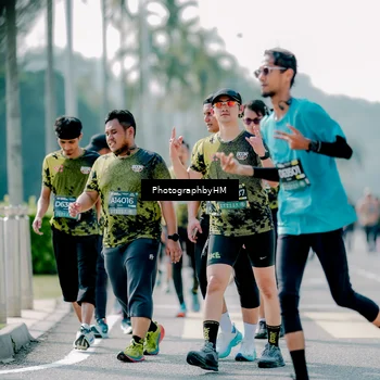 Runner Photo 6561311