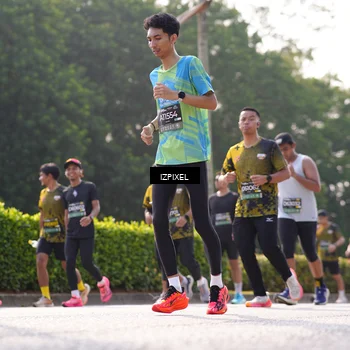 Runner Photo 6561418