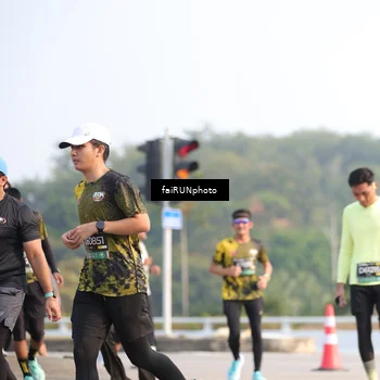 Runner Photo 6561635