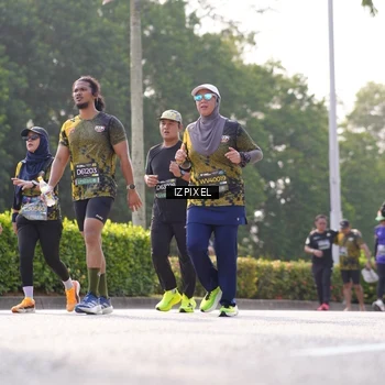 Runner Photo 6561645