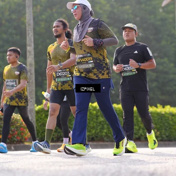 Runner Photo 6561676
