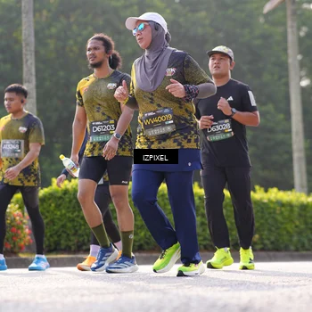 Runner Photo 6561714