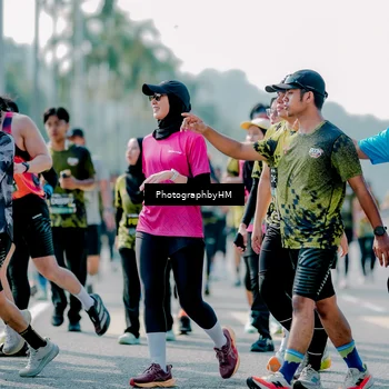 Runner Photo 6561811