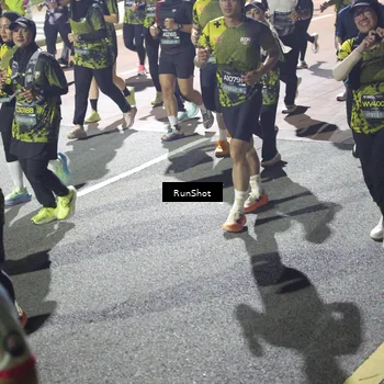 Runner Photo 6561869