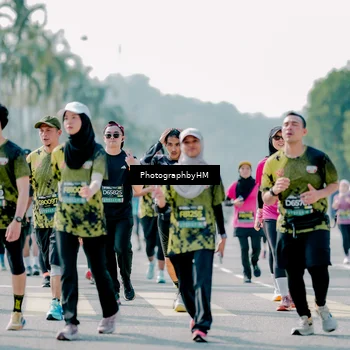 Runner Photo 6562011