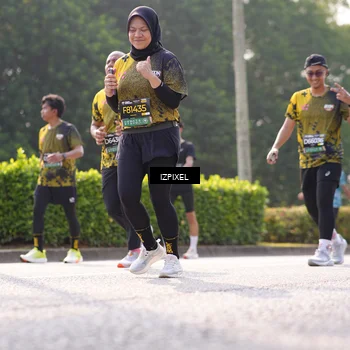 Runner Photo 6562020