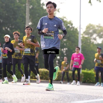 Runner Photo 6562115