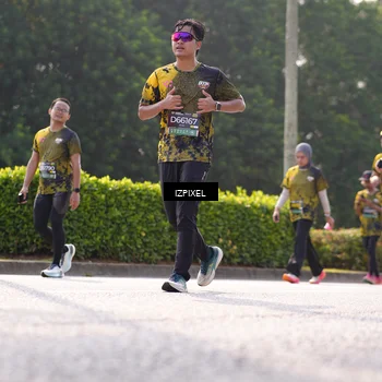 Runner Photo 6562315