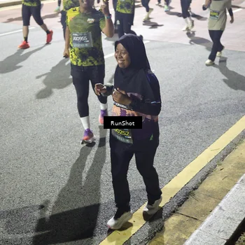 Runner Photo 6562368