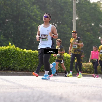 Runner Photo 6562373