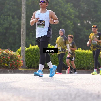 Runner Photo 6562387