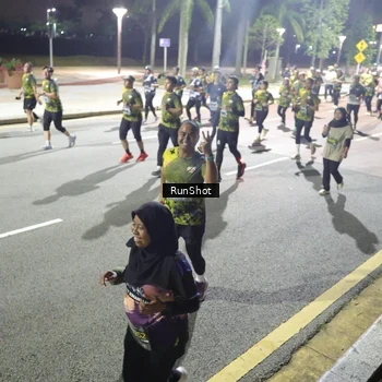 Runner Photo 6562410