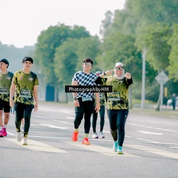 Runner Photo 6562413