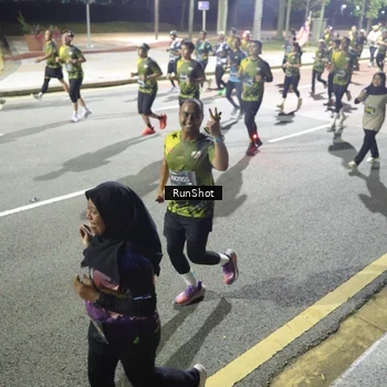 Runner Photo 6562414