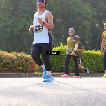 Runner Photo 6562419