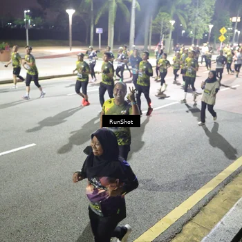 Runner Photo 6562436