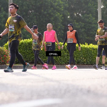 Runner Photo 6562455