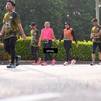 Runner Photo 6562486