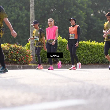 Runner Photo 6562499