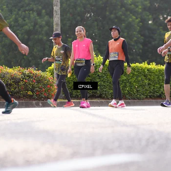 Runner Photo 6562502