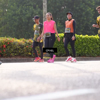 Runner Photo 6562525
