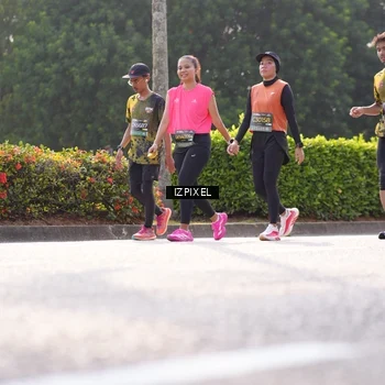 Runner Photo 6562550