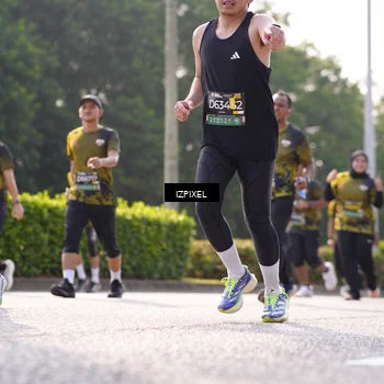 Runner Photo 6562575