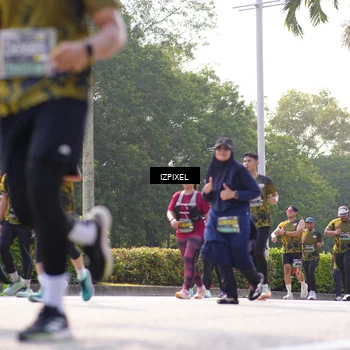 Runner Photo 6562659