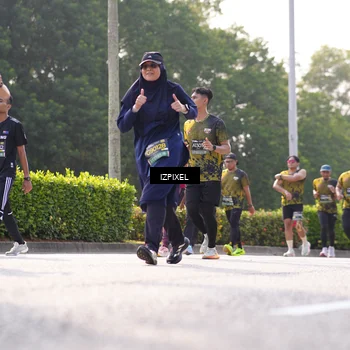 Runner Photo 6562693