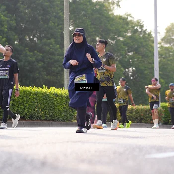 Runner Photo 6562703