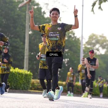 Runner Photo 6563054