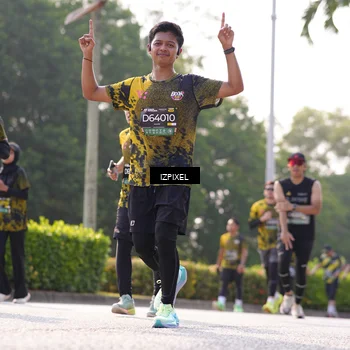 Runner Photo 6563055