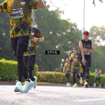 Runner Photo 6563092