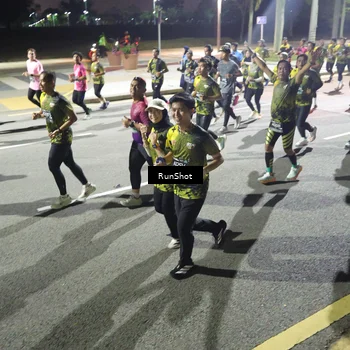Runner Photo 6563422