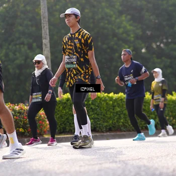 Runner Photo 6563586