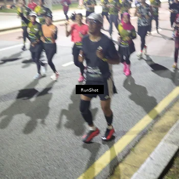 Runner Photo 6563758