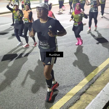 Runner Photo 6563777