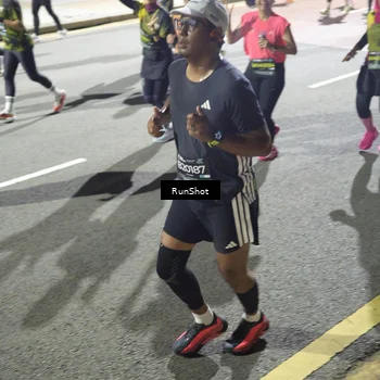 Runner Photo 6563800