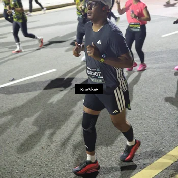 Runner Photo 6563806