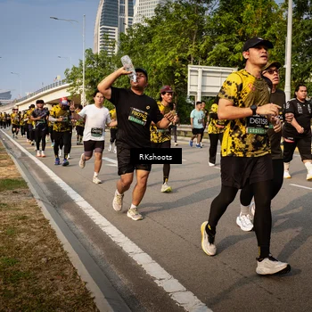 Runner Photo 6563856