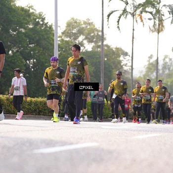 Runner Photo 6563870