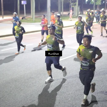 Runner Photo 6564431