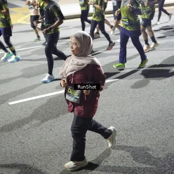 Runner Photo 6565053