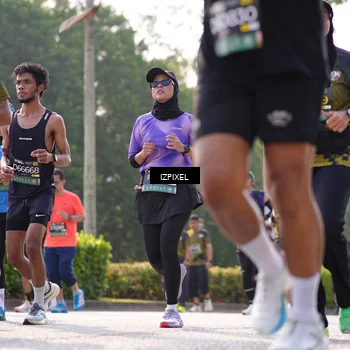Runner Photo 6565060